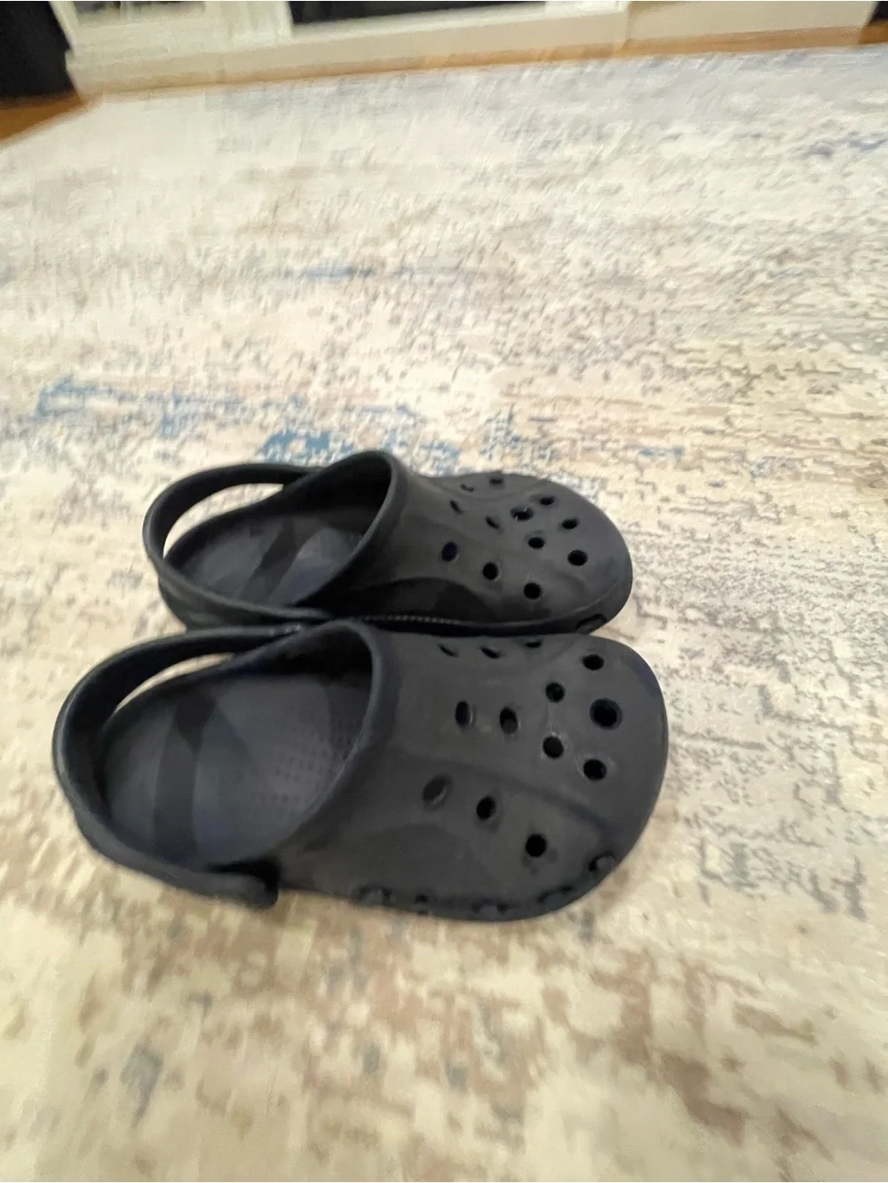 CROCS Kids Black Classic Clog with Strap - Lightweight Comfort